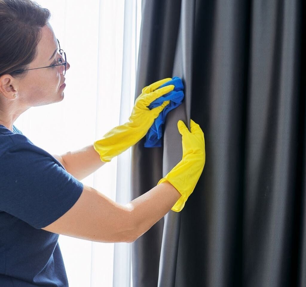 Restaurants-Cafes-Curtain-Cleaning.jpg