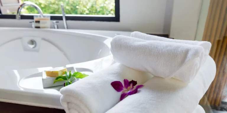 spas_salons_towels_robes_staff_uniforms_1x